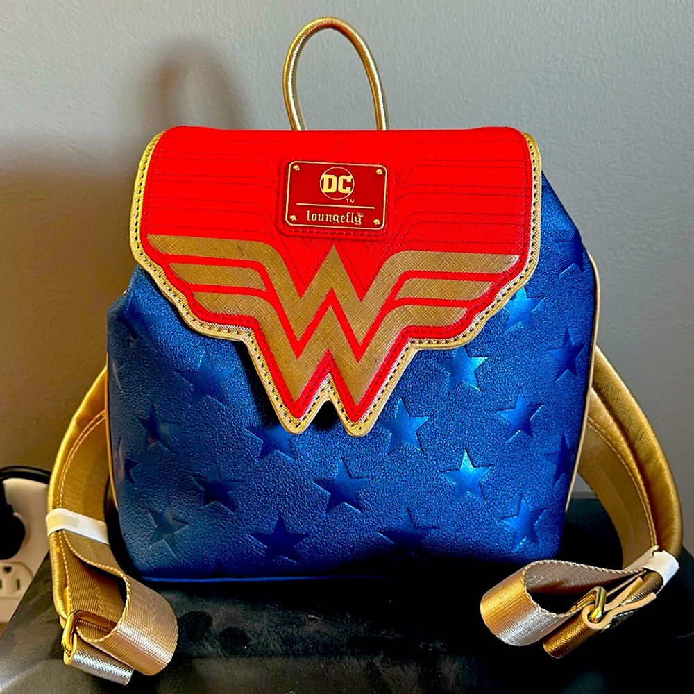 NWT DC Wonder Woman bag